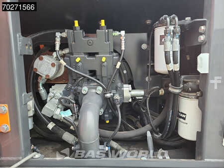 Escavadora de rodas 2019 Doosan DX140 W-5 OIL QUICK - GERMAN (23)