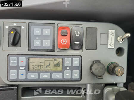 Escavadora de rodas 2019 Doosan DX140 W-5 OIL QUICK - GERMAN (27)