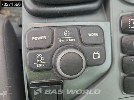 Escavadora de rodas 2019 Doosan DX140 W-5 OIL QUICK - GERMAN (28)