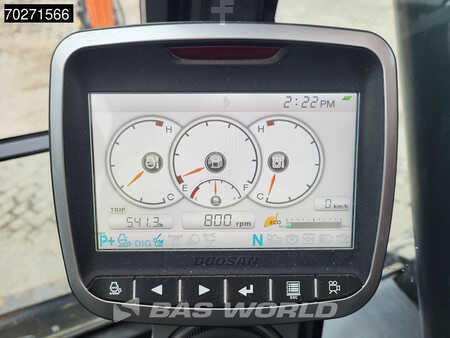 Escavadora de rodas 2019 Doosan DX140 W-5 OIL QUICK - GERMAN (32)