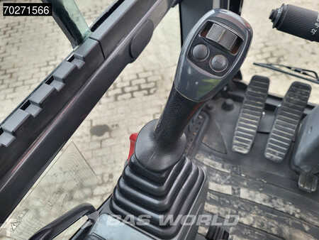 Escavadora de rodas 2019 Doosan DX140 W-5 OIL QUICK - GERMAN (35)