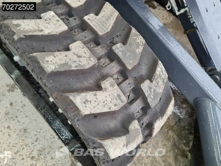Mini excavators 2023 XCMG XE27 E 2 YEARS FACTORY WARRANTY - KUBOTA ENGINE (21)