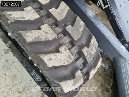 Mini excavators 2023 XCMG XE27 E 2 YEARS FACTORY WARRANTY - KUBOTA ENGINE (21)