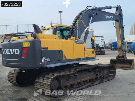 Kettenbagger 2012 Volvo EC220 D L DUTCH MACHINE (8)