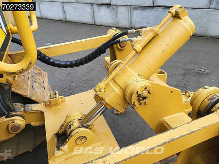 Dozer Apripista 2018 Caterpillar D6 N LGP FOLDABLE BLADE + RIPPER (12)