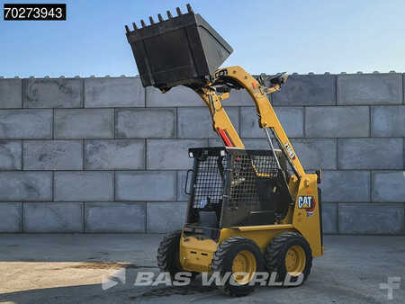 Kolové nakladače 2024 Caterpillar 216 B3 (2)