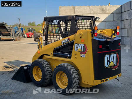 Kolové nakladače 2024 Caterpillar 216 B3 (3)