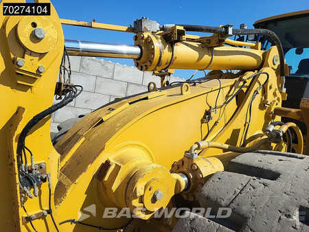 Carregadeira de rodas 2005 Caterpillar 988 H (12)