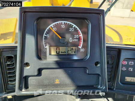 Carregadeira de rodas 2005 Caterpillar 988 H (40)