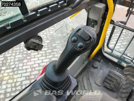 Rupsgraafmachines 2015 Volvo EC300 E L (31)
