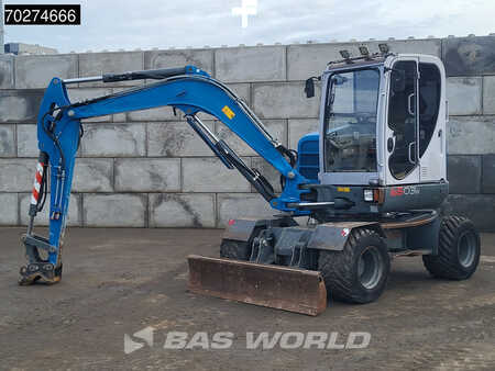 Kerekes kotrógép 2011 Wacker Neuson 6503-2 (2)