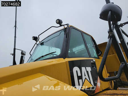 Knickgelenkte Muldenkipper/Dumper 2012 Caterpillar 740 B (16)