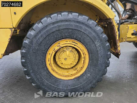 Knickgelenkte Muldenkipper/Dumper 2012 Caterpillar 740 B (20)