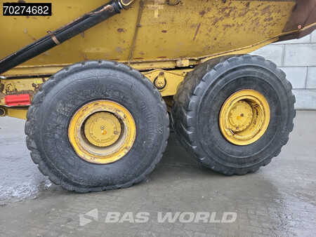 Knickgelenkte Muldenkipper/Dumper 2012 Caterpillar 740 B (22)
