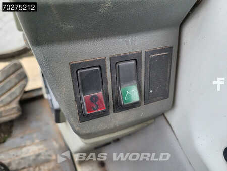 Excavadoras de cadenas 2008 Hyundai ROBEX 180 LC-7 (36)