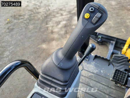 mini escavadeira 2023 Caterpillar 301.5 FACTORY WARRANTY (24)