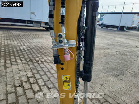 Mini pelle 2023 Caterpillar 301.7 CR FACTORY WARRANTY (11)