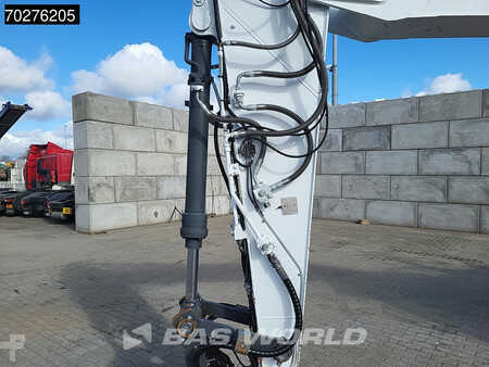 Mobilní bagry 2018 Doosan DX170 W-5 BLADE + OUTRIGGERS (11)