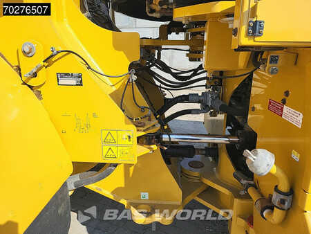Pyöräkuormaajat 2017 Caterpillar 966M (18)