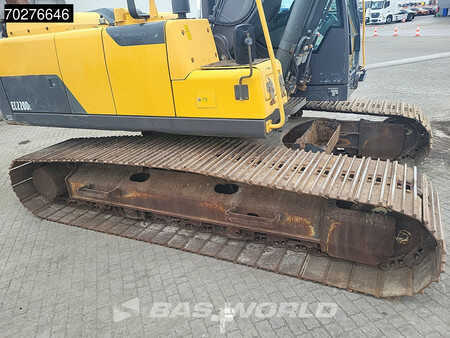 Korečková rýpadla 2013 Volvo EC220 D L (16)