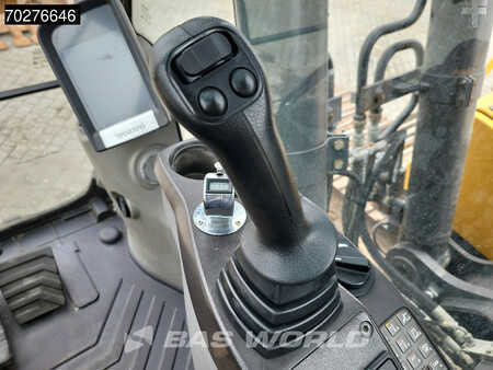 Korečková rýpadla 2013 Volvo EC220 D L (33)