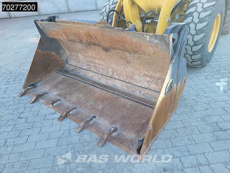 Wielladers 2021 Caterpillar 908 M (10)