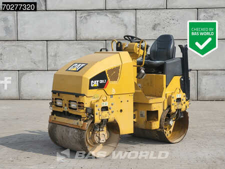 Compactador monocilíndrico 2019 Caterpillar CB1.7 (1)