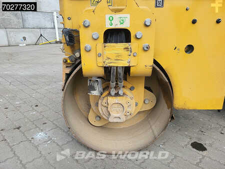 Compactador monocilíndrico 2019 Caterpillar CB1.7 (11)