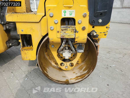 Compactador monocilíndrico 2019 Caterpillar CB1.7 (13)