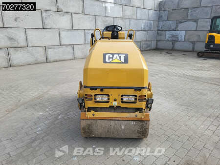 Compactador monocilíndrico 2019 Caterpillar CB1.7 (3)