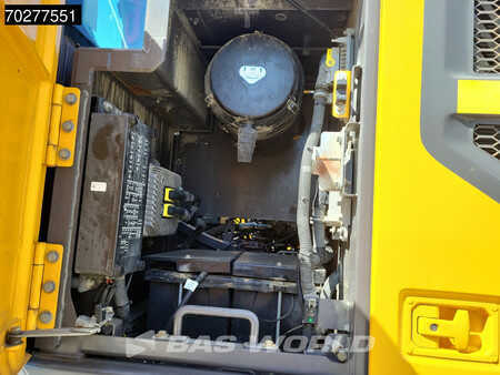 Rupsgraafmachines 2019 Volvo EC300 E L NOVATRON GPS (12)