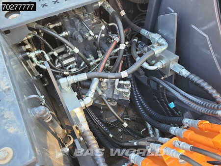 Escavadora de rastos 2022 Doosan DX140 LC-7 3 BUCKETS (28)