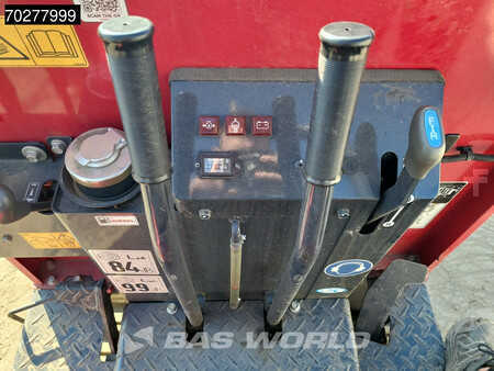 Lánctalpas dömperek 2022 Yanmar C12R-C (27)