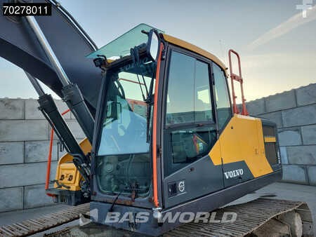 Korečková rýpadla 2018 Volvo EC220 E L (17)