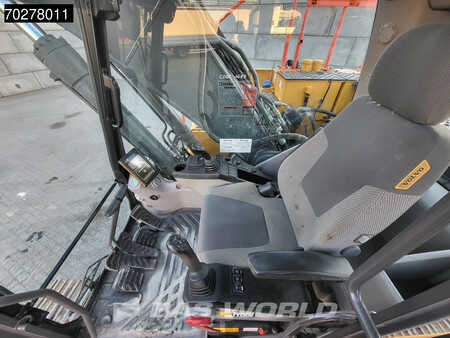Korečková rýpadla 2018 Volvo EC220 E L (26)