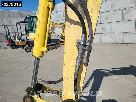 Mini kotrógép 2015 Yanmar VIO25-4 (14)