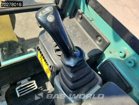 Mini kotrógép 2015 Yanmar VIO25-4 (24)