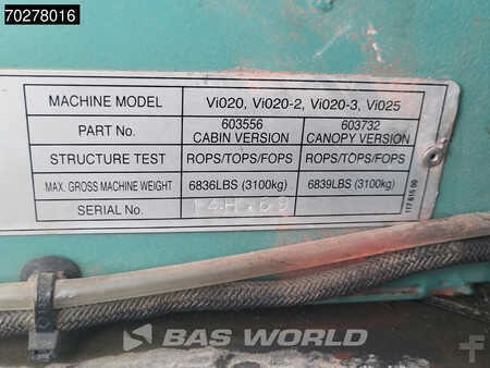 Mini kotrógép 2015 Yanmar VIO25-4 (34)