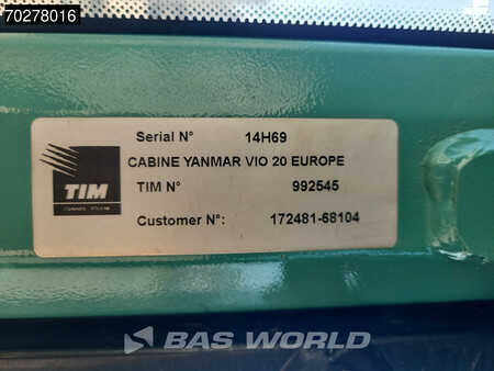 Mini kotrógép 2015 Yanmar VIO25-4 (35)