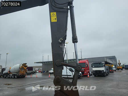 Escavatori cingolati 2019 Volvo EC200 E L (15)