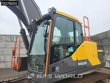 Escavatori cingolati 2019 Volvo EC200 E L (19)