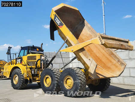 Zalomené klouby-dampry  2016 Caterpillar 735 C (3)
