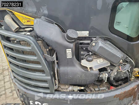 Mini kotrógép 2016 Bobcat E26 EM (38)