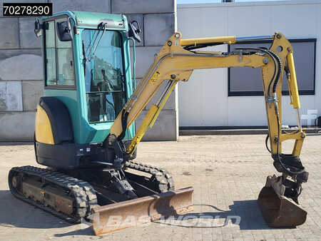 Mini kotrógép 2015 Yanmar VIO25-4 (11)