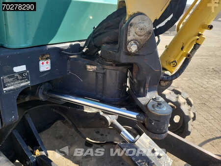 Mini kotrógép 2015 Yanmar VIO25-4 (15)