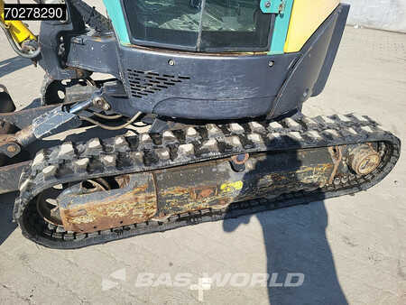 Mini kotrógép 2015 Yanmar VIO25-4 (16)