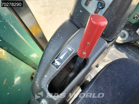 Mini kotrógép 2015 Yanmar VIO25-4 (29)
