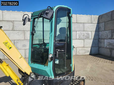 Mini excavators 2015 Yanmar VIO25-4 (9)