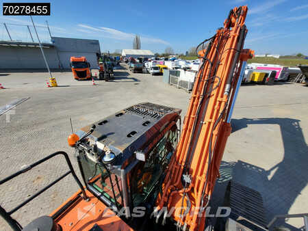 Korečková rýpadla 2017 Hitachi ZX300 LC -6 (11)