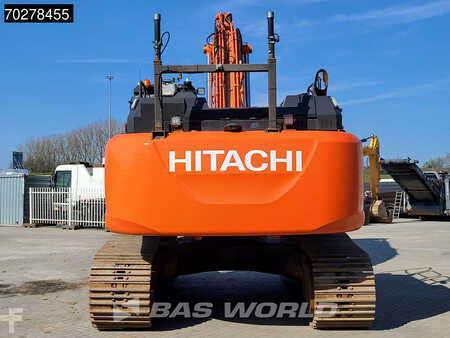Korečková rýpadla 2017 Hitachi ZX300 LC -6 (3)